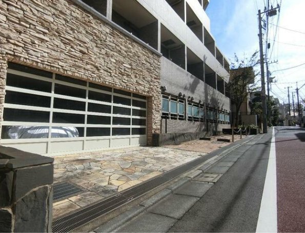 京王線 明大前駅 徒歩12分 8階建 築22年の外観写真