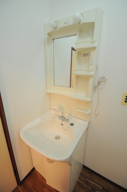 洗面設備　※参考写真
