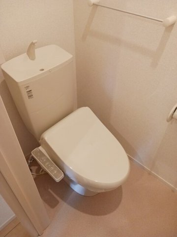 トイレ　ゆったりとした空間のトイレです