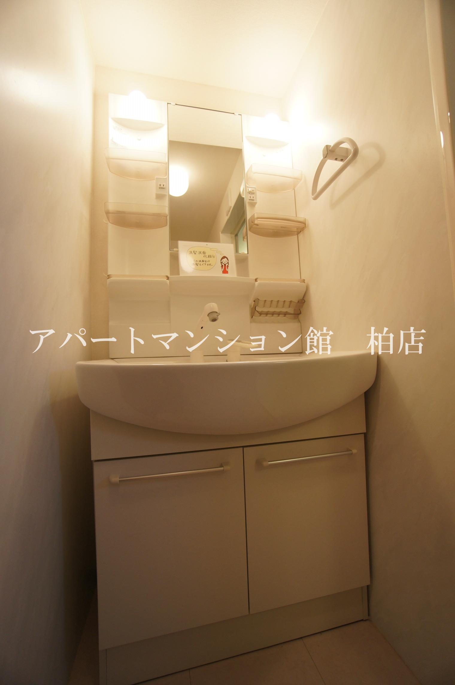 洗面設備　※別号室参考写真です ※現況優先