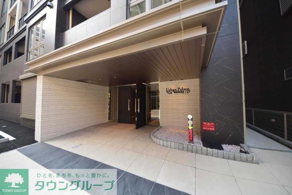エントランス　お問合せはタウンハウジングまで！※現地待合わせ相談可能