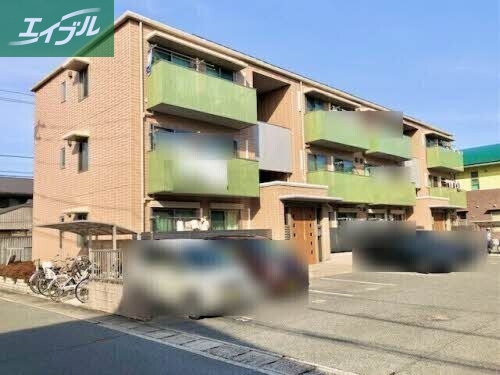 シャーメゾンANTICAの外観写真