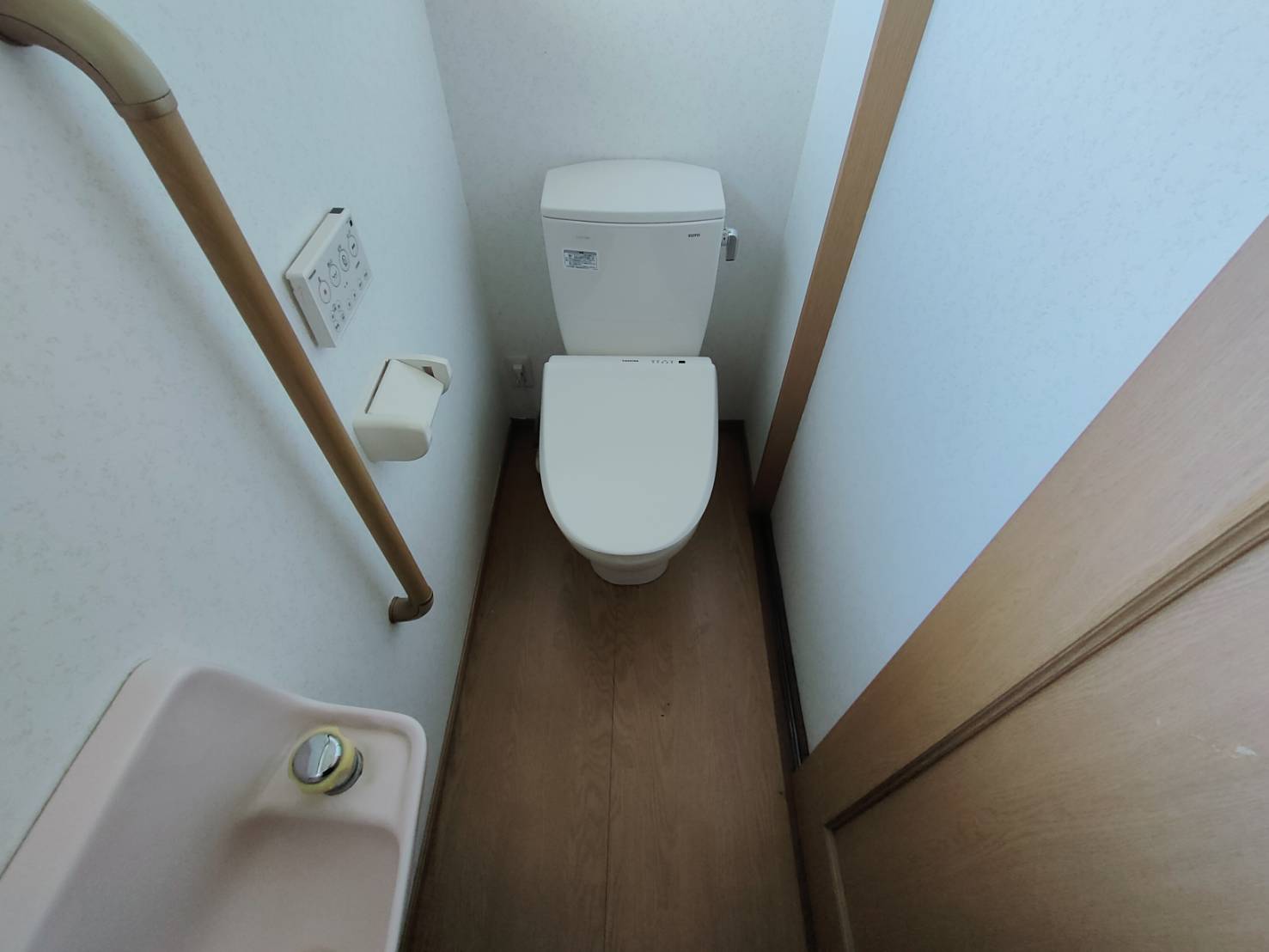 五位堂貸家のトイレ写真