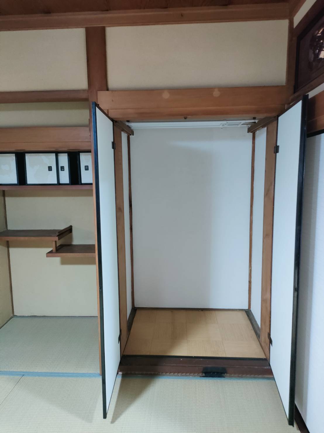 五位堂貸家の内装写真