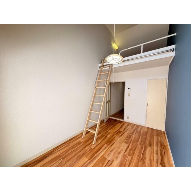 パレス等々力弐番館の居間写真