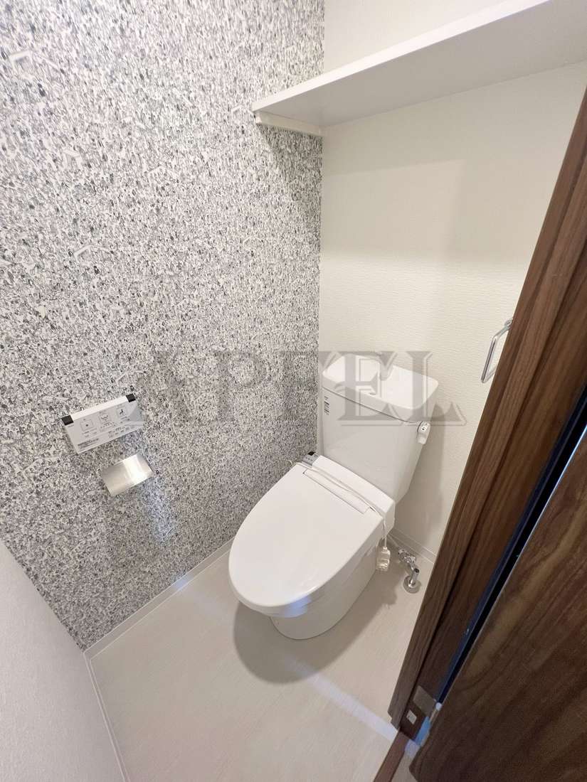 フォーリアライズ難波シエロのトイレ写真