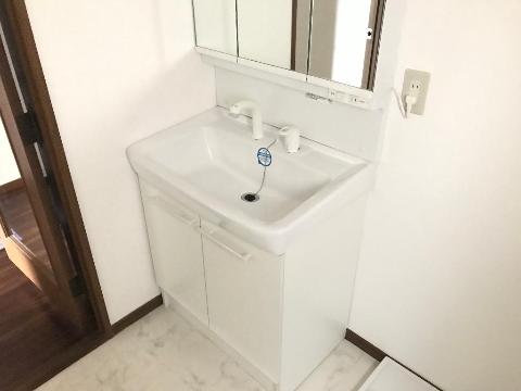洗面設備　洗髪洗面化粧台