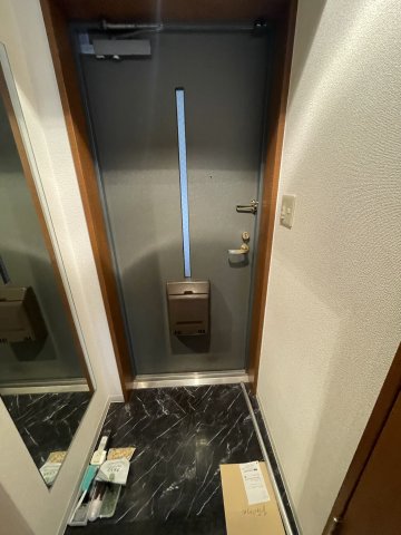 玄関　(参考)同マンション同間取り他部屋の写真