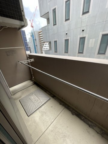 バルコニー　(参考)同マンション同間取り他部屋の写真
