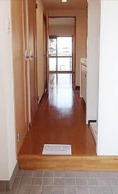 玄関　別部屋同仕様タイプ