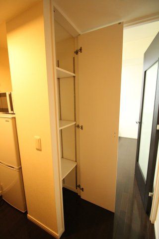 玄関　（別タイプ参考写真）アクアスウィート日暮里　荒川区西日暮里1