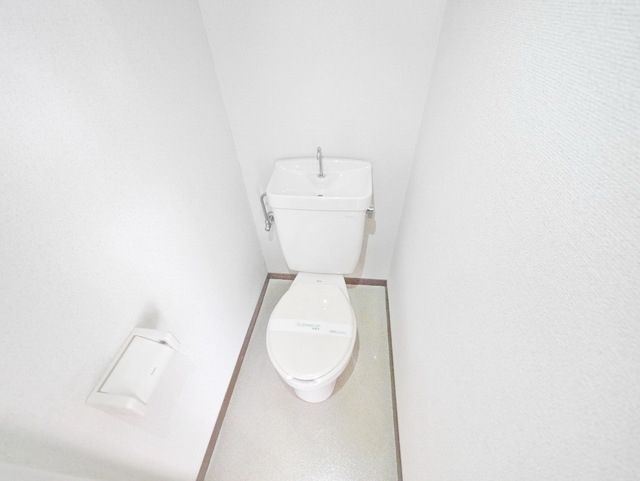 トイレ　★お部屋探しは株式会社タウンハウジング東京まで★