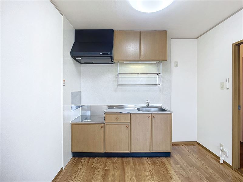 キッチン　※別の部屋の写真です。(反転タイプ)