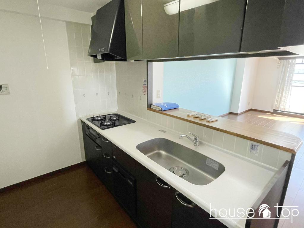 キッチン　3口ガスコンロ新調・食洗器付き