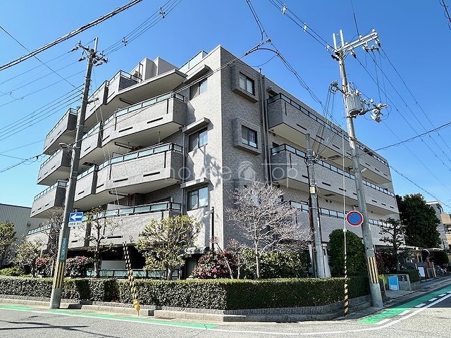 建物外観　鳴尾北小・学文中学校区！タイル張りのオシャレな外観♪