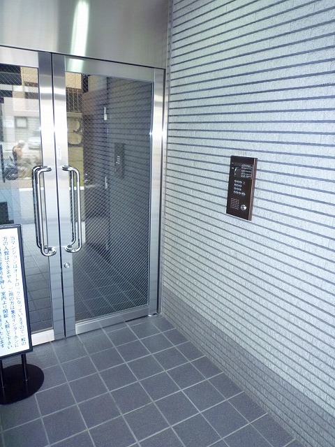 エントランス　オートロック