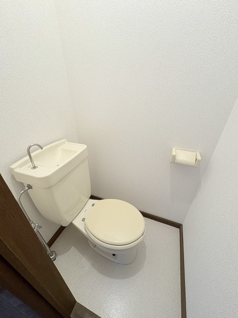 トイレ　※同間取り別部屋参考写真