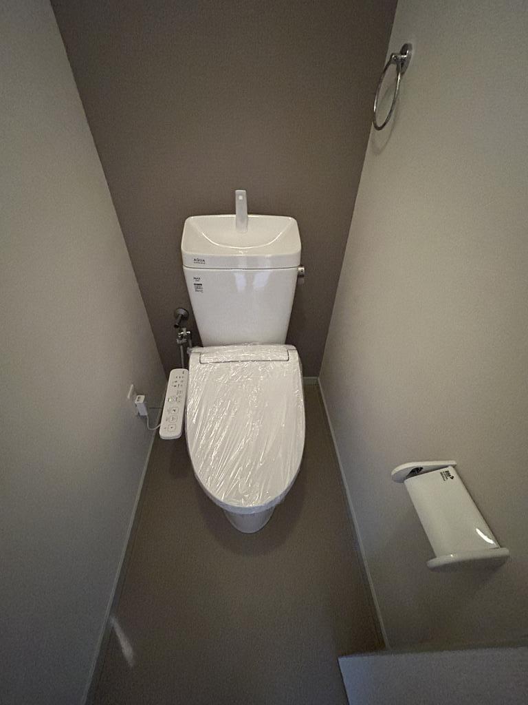 満ビルのトイレ写真