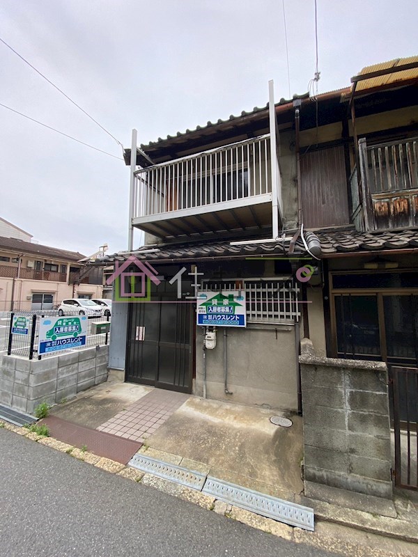 昭和町1貸家の建物外観