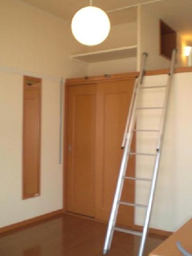 収納　収納付きベッド