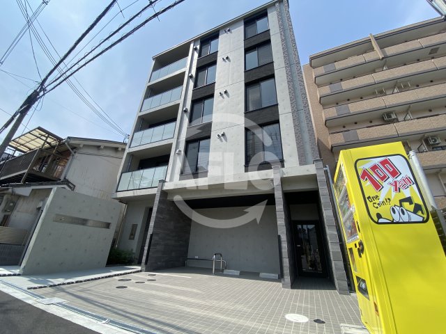 アドバンス大阪ルオーレDCの建物外観