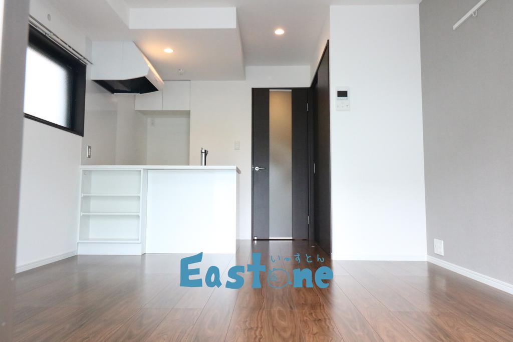 居室・リビング　2面採光が嬉しいリビング