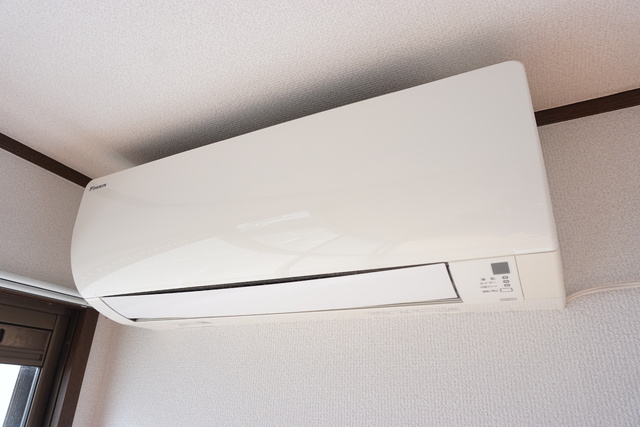 その他設備　★南側洋室エアコン★