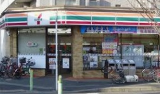 コンビニ　セブンイレブン船橋薬円台駅前店（コンビニ）まで836m