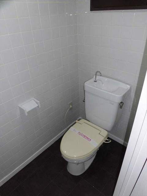 【和歌山市加納のマンションのトイレ】