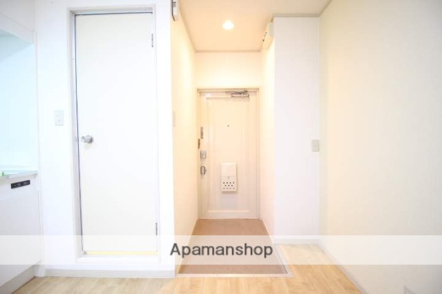 玄関　内覧希望は当店まで！現地待ち合わせ対応可能です！