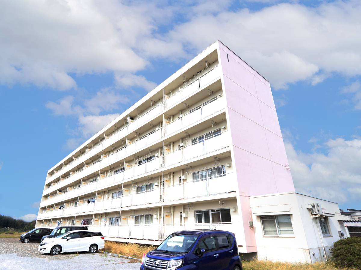 盛岡市渋民のマンションの建物外観