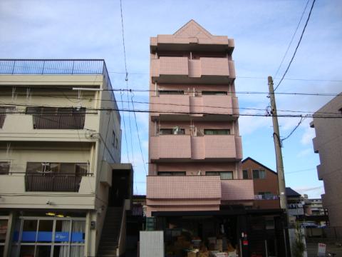 名古屋市瑞穂区神前町のマンションの建物外観