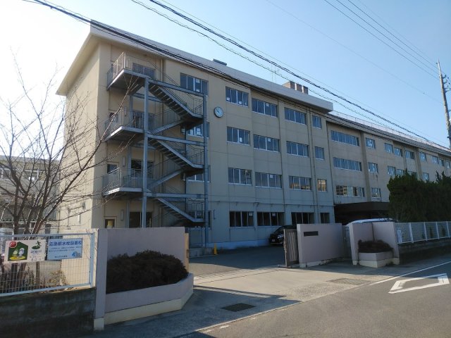 【岡山市北区横井上のアパートの小学校】