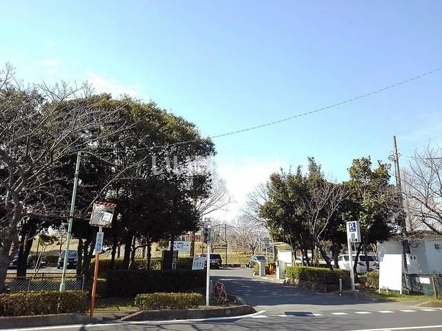 【グリーンルーフの公園】