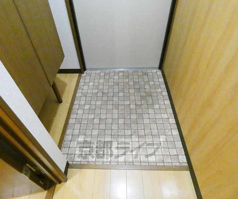 玄関　大きな段差がありません