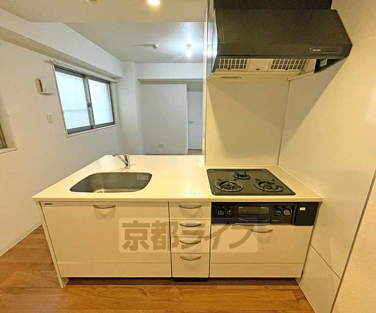 【京都市中京区福屋町のマンションのキッチン】