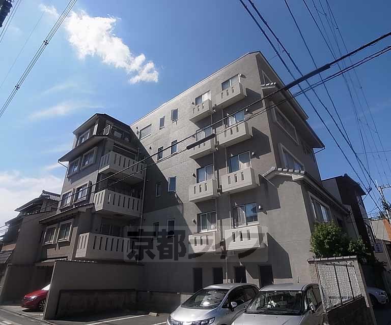 【京都市中京区福屋町のマンションの建物外観】