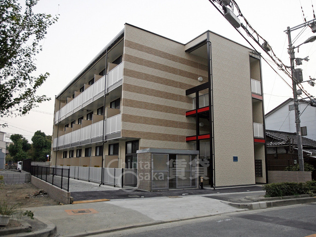 大阪市淀川区新高のマンションの建物外観