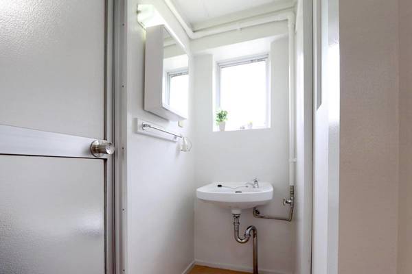 洗面設備　モデルルームの写真です