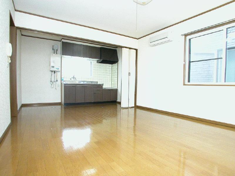 ●リヴァージュ長苗代 Aの居間写真