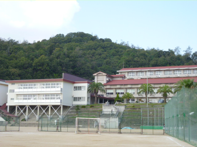 【倉敷市児島下の町のアパートの中学校】