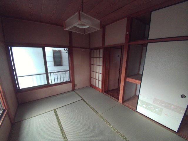 居室・リビング　ゆったりとくつろげる和室です