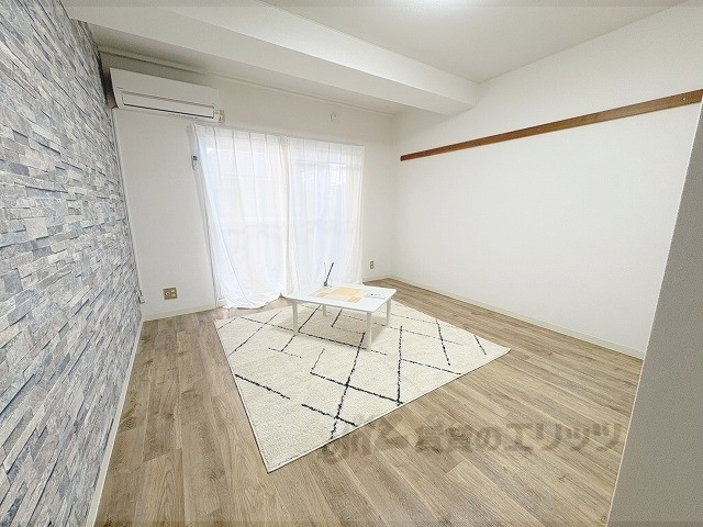 居室・リビング　洋室