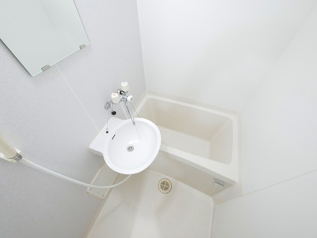 バス・シャワールーム　お風呂で日々の疲れを落としましょう