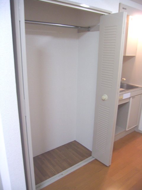 収納　クローゼット