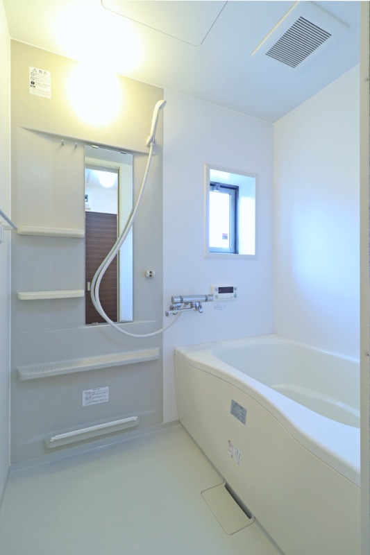 バス・シャワールーム　図面と現状に相違がある場合には現状を優先