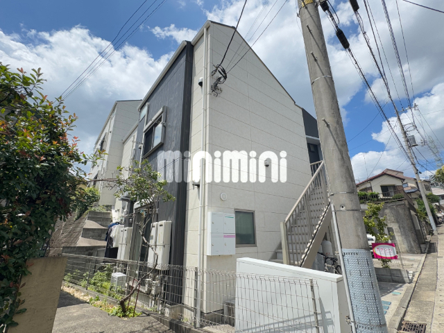 建物外観　仲町台駅徒歩１０分