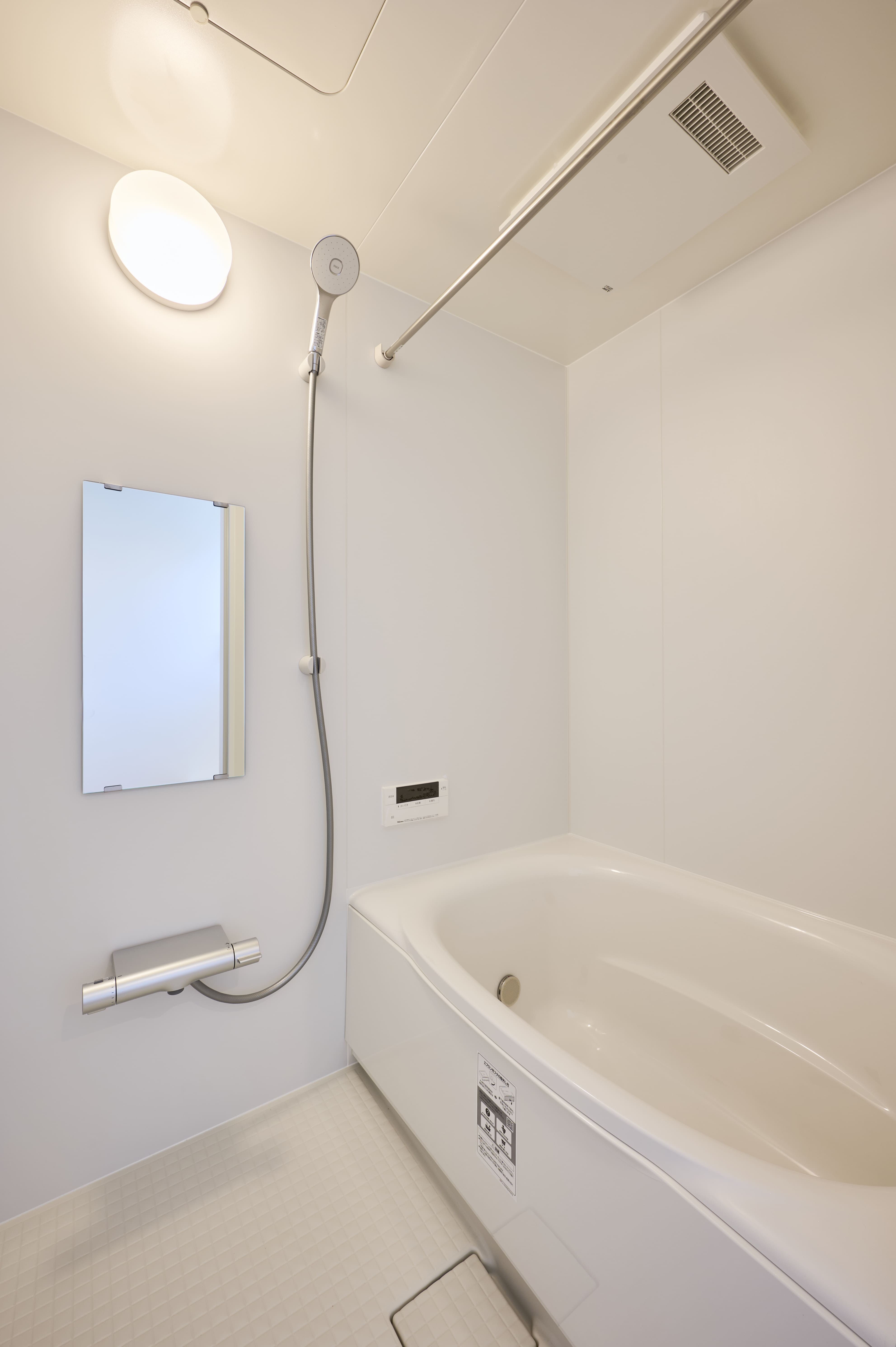 バス・シャワールーム　2階ユニットバス（写真はB04になります。）