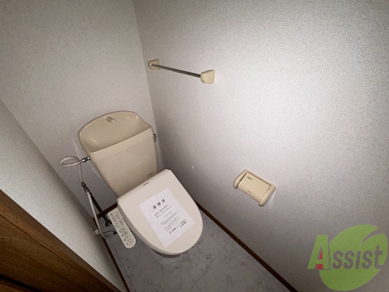 トイレ　トイレはウォシュレット機能付き。シャワートイレは日本の宝。