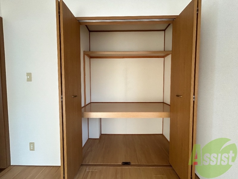 収納　洋室のクローゼット。広さは十分そうです。